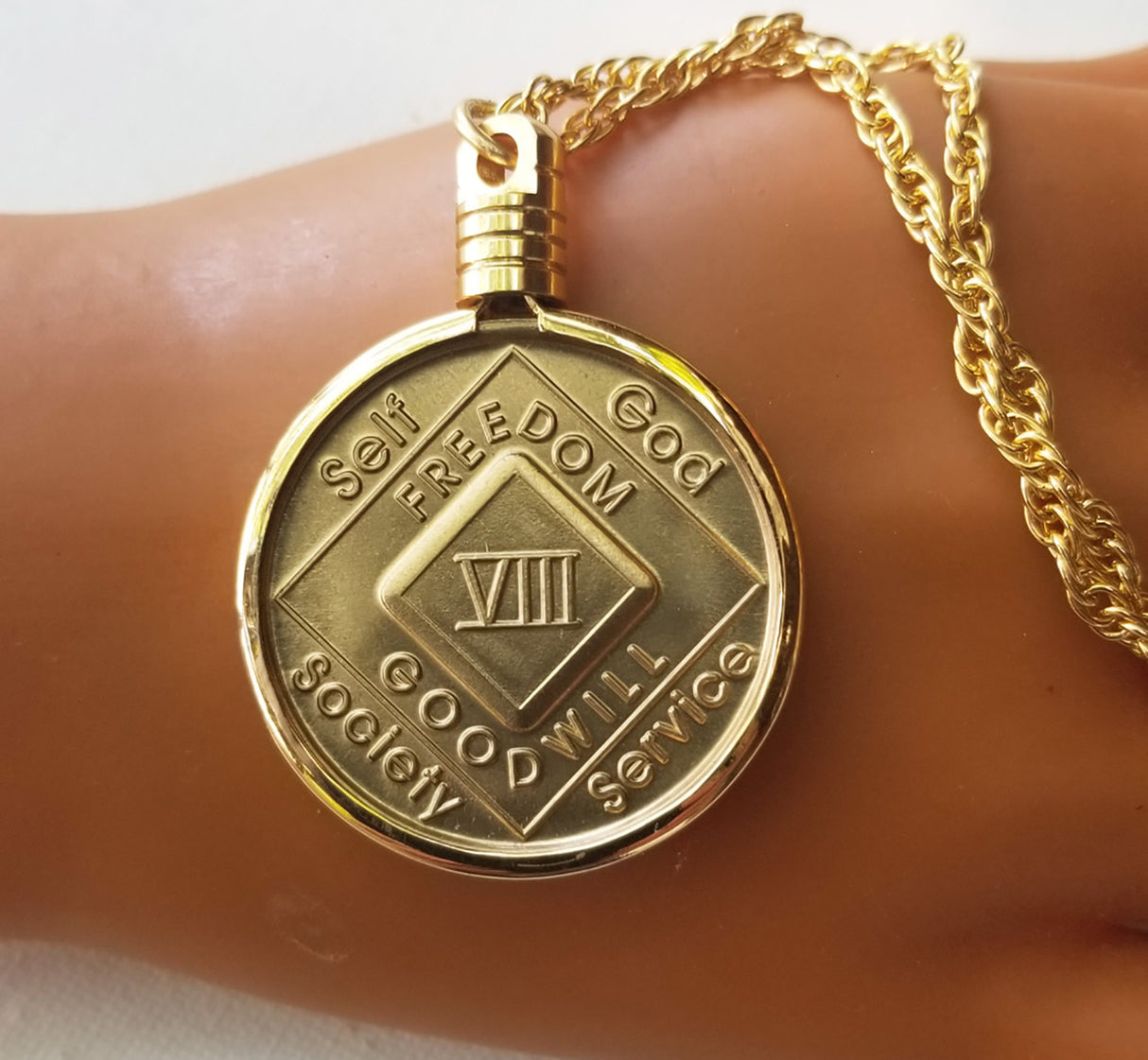 Bezels Necklace Medallion Holder With Chain