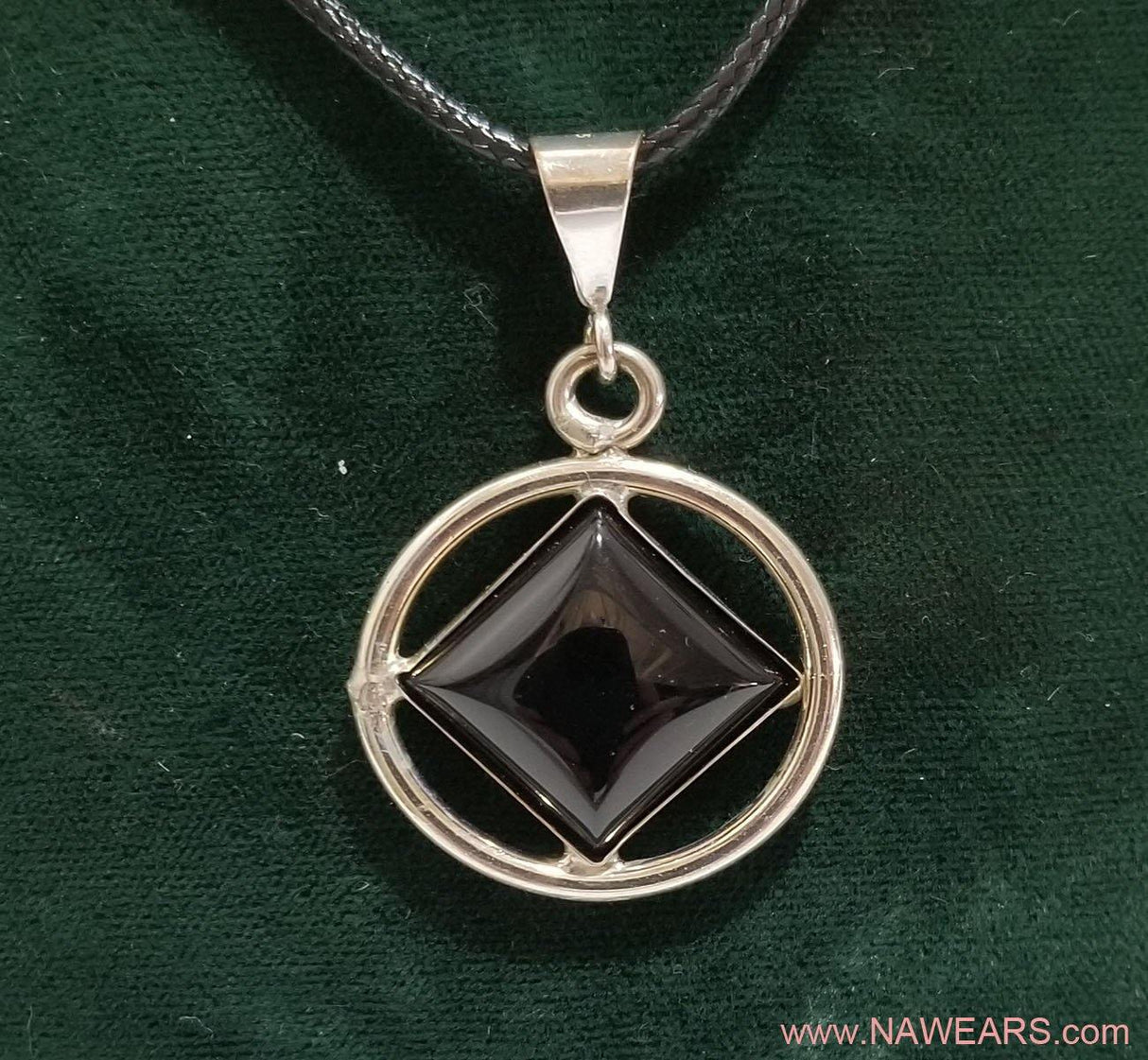 az0160- Black NA Symbol Pend - nawears