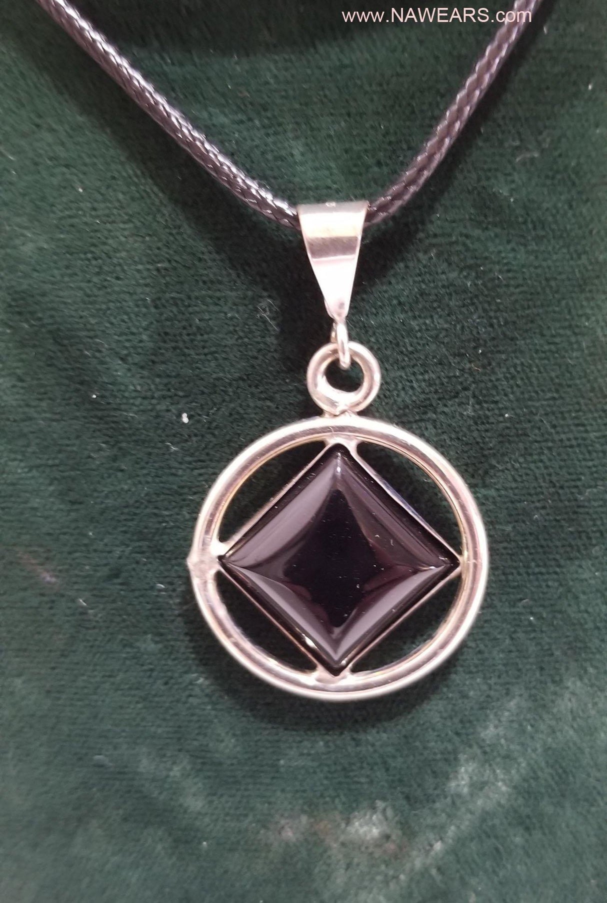 az0160- Black NA Symbol Pend - nawears