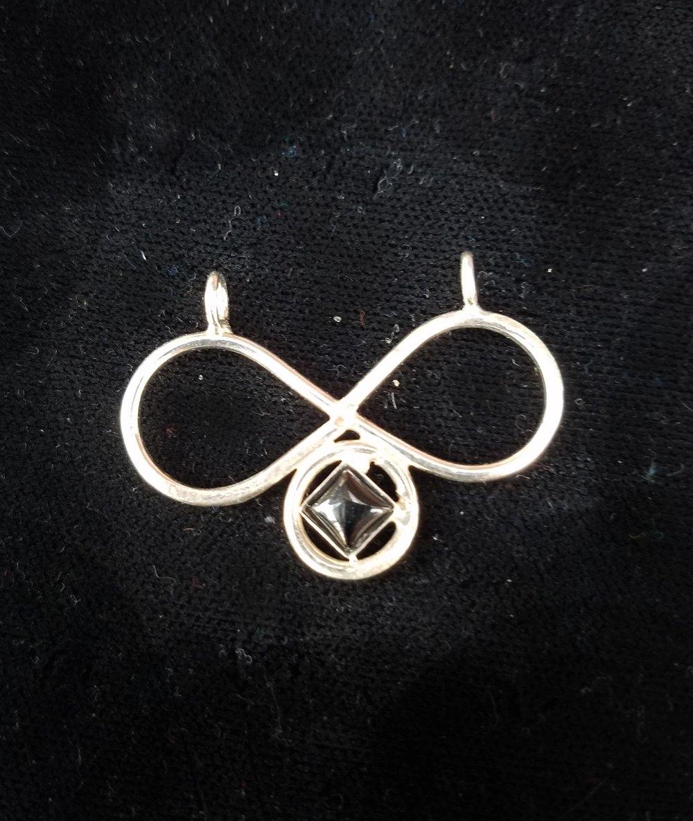 az0172- Silver, NA Infinity Symbol # 1 Pen - nawears