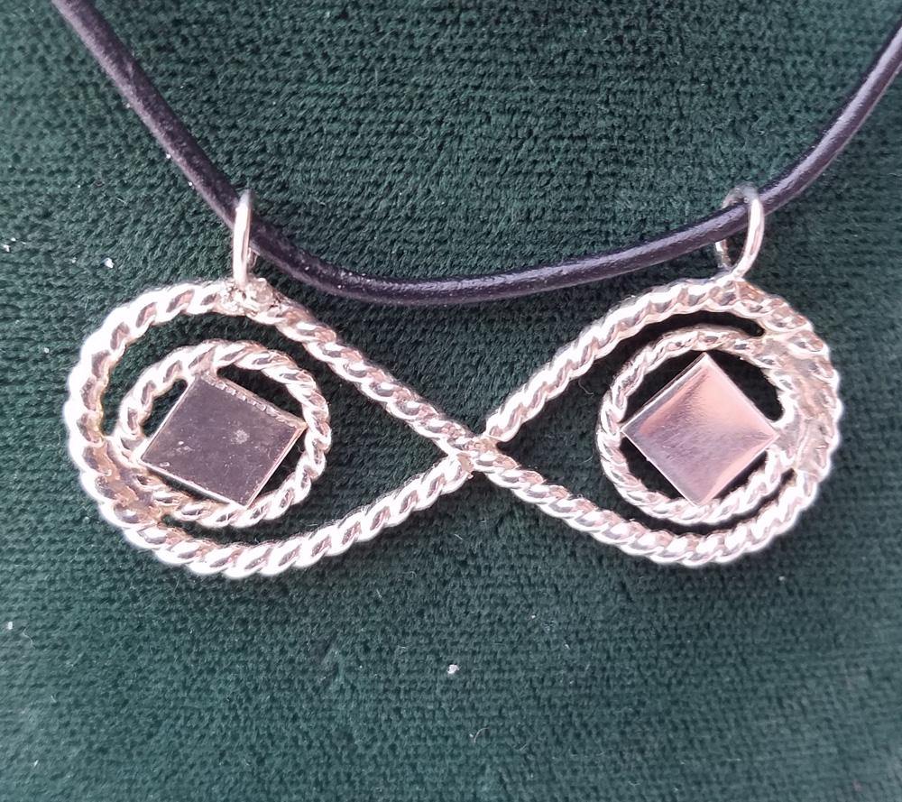 az0173- Silver, NA Infinity Symbol # 2 Pen - nawears