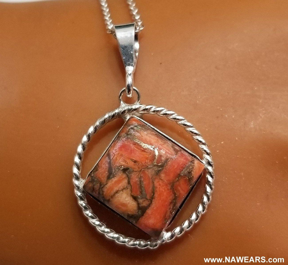 az0178- NA Twisted Silver With TYextured Gem Pend - nawears