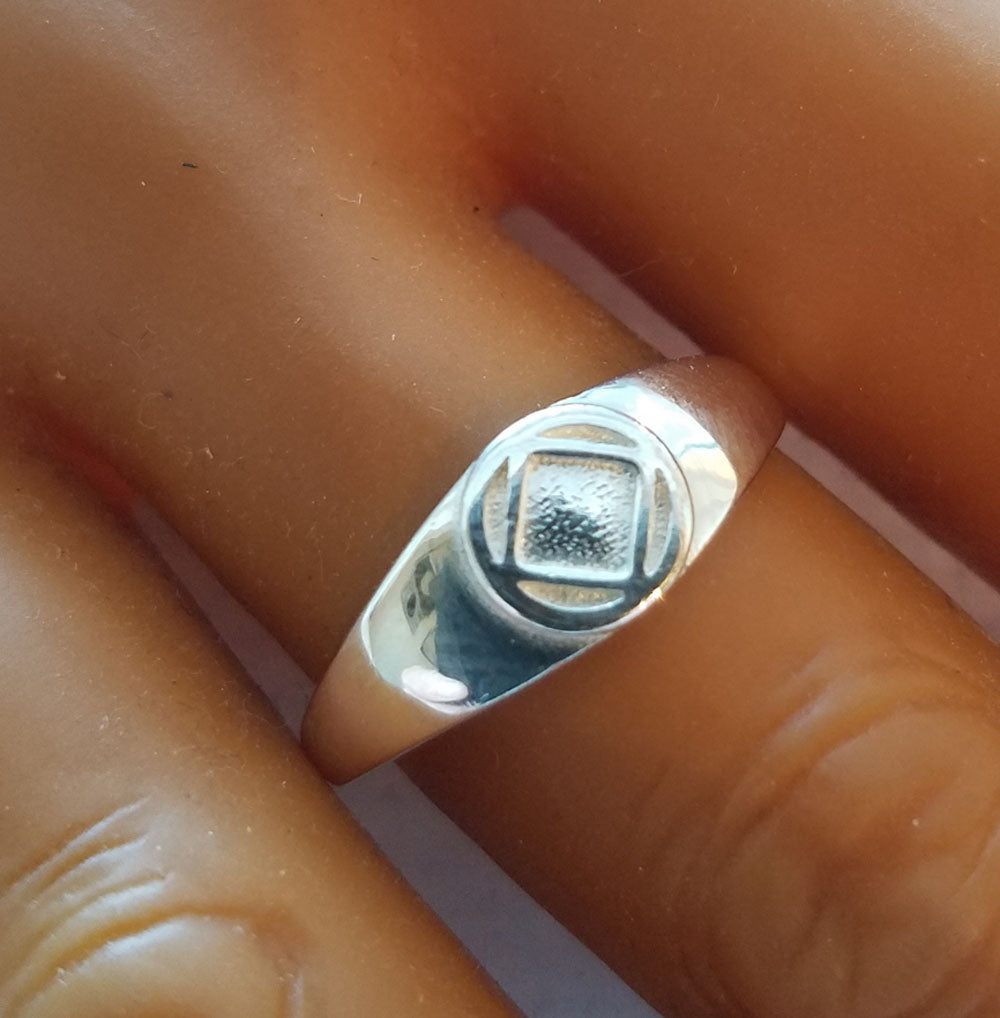 ring010, Small Solid Service Symbol Ring