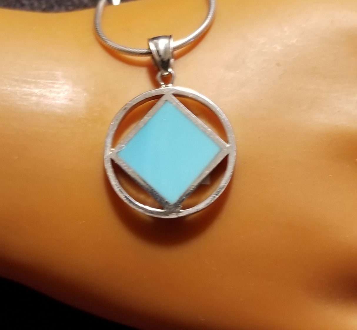 NA MEDIUM SIZE SILVER & BLUE PENDANT - NAWEARS