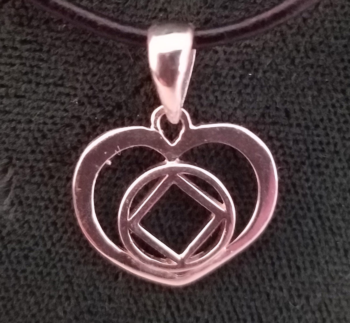 SMALL HEART w/ NA SERVICE SYMBOL PENDANT - nawears