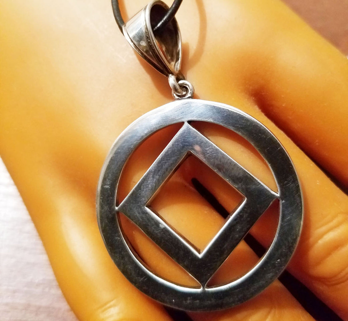 ssj025- Large Service Symbol Pendant
