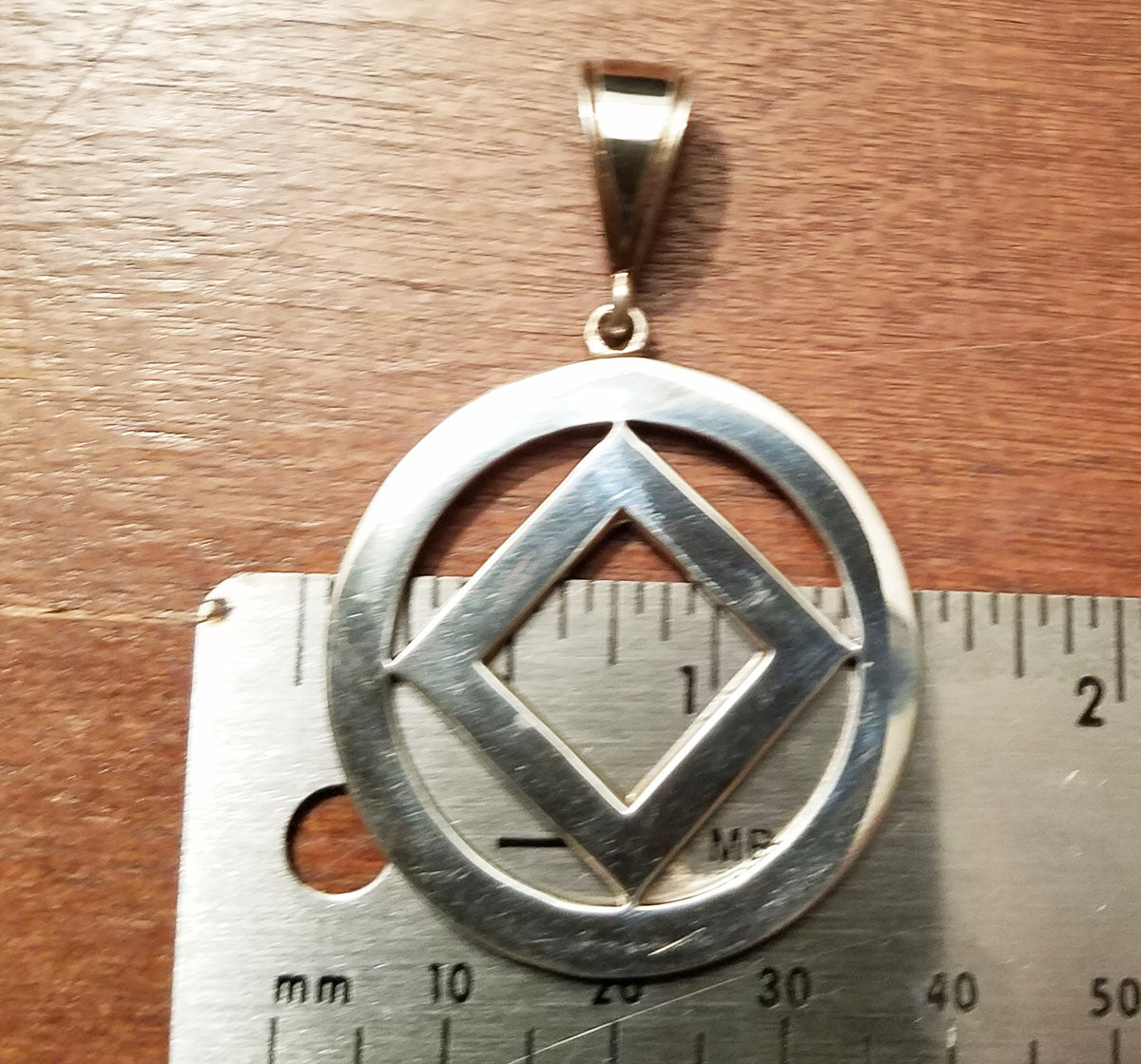 ssj025- Large Service Symbol Pendant