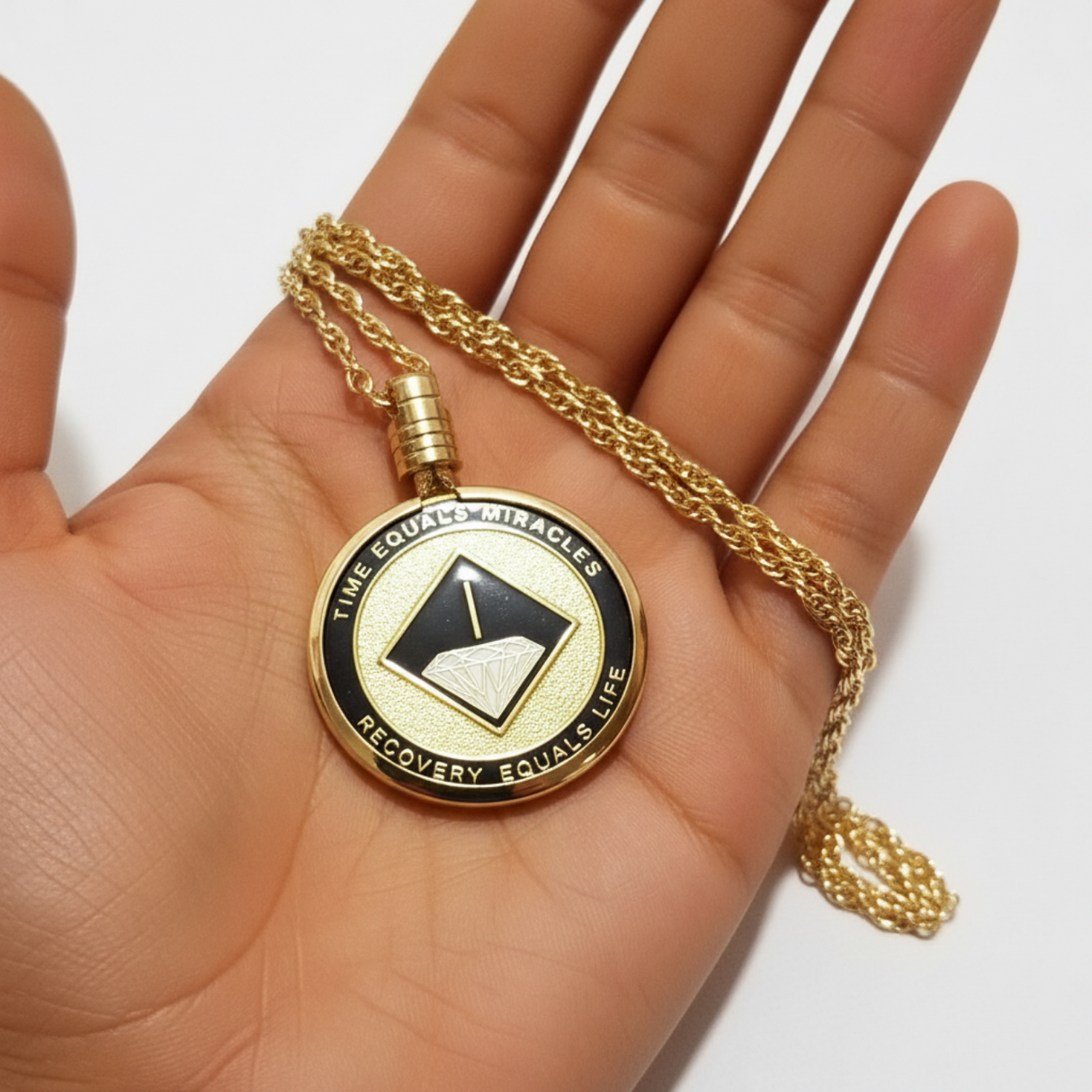 mhkt- Necklace Medallion Holder