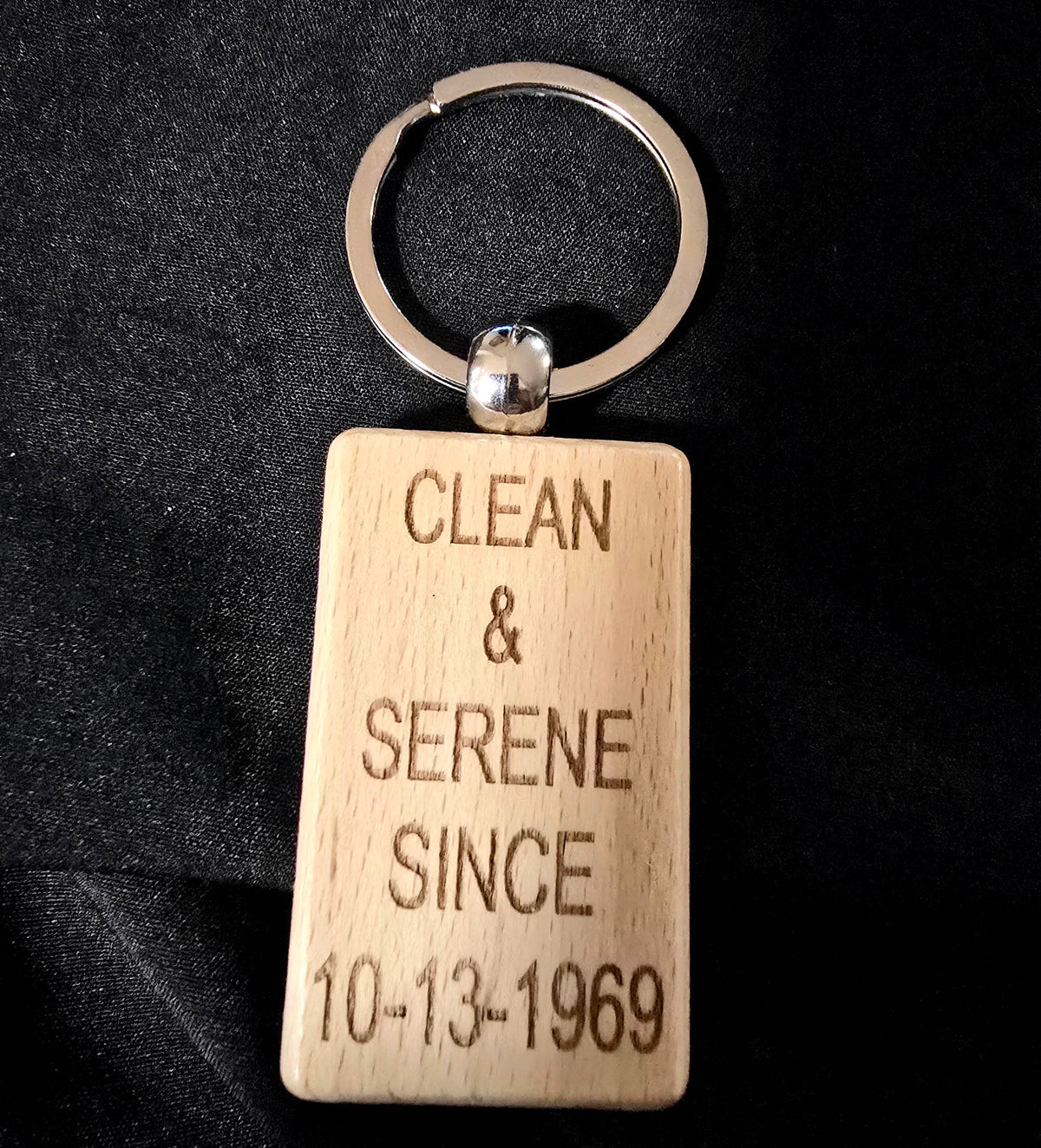 Na Keychains NAWEARS, Narcotics Anonymous, NA Wooden Clean Date Key Chain – nawears