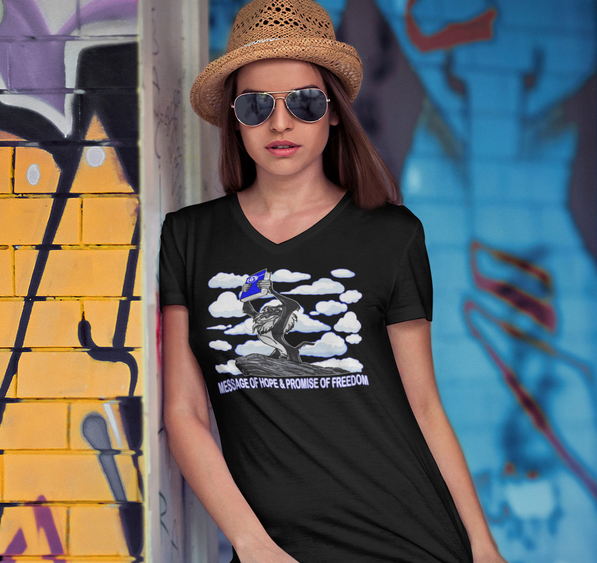 Rafiki The Messenger  dtg V-Neck Tee