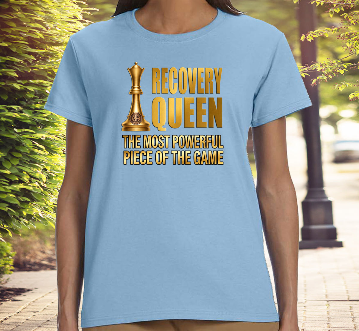 ldTs- Queen Chest Piece Tee