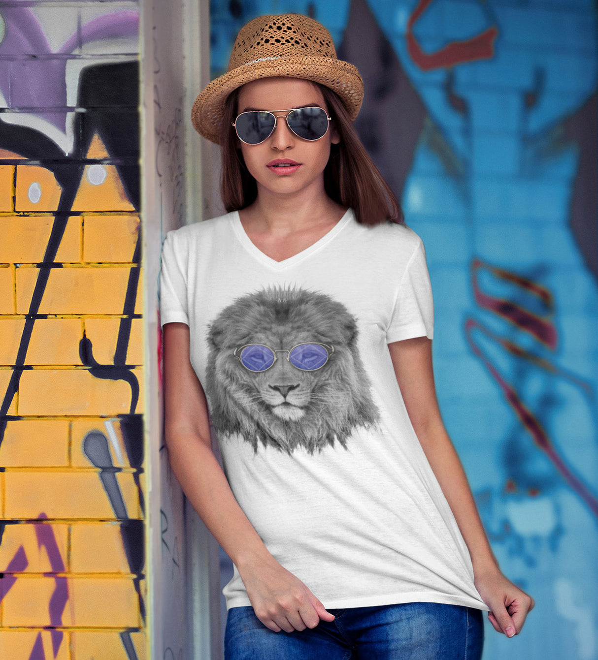 Cool NA Lion dtg V-Neck Tee