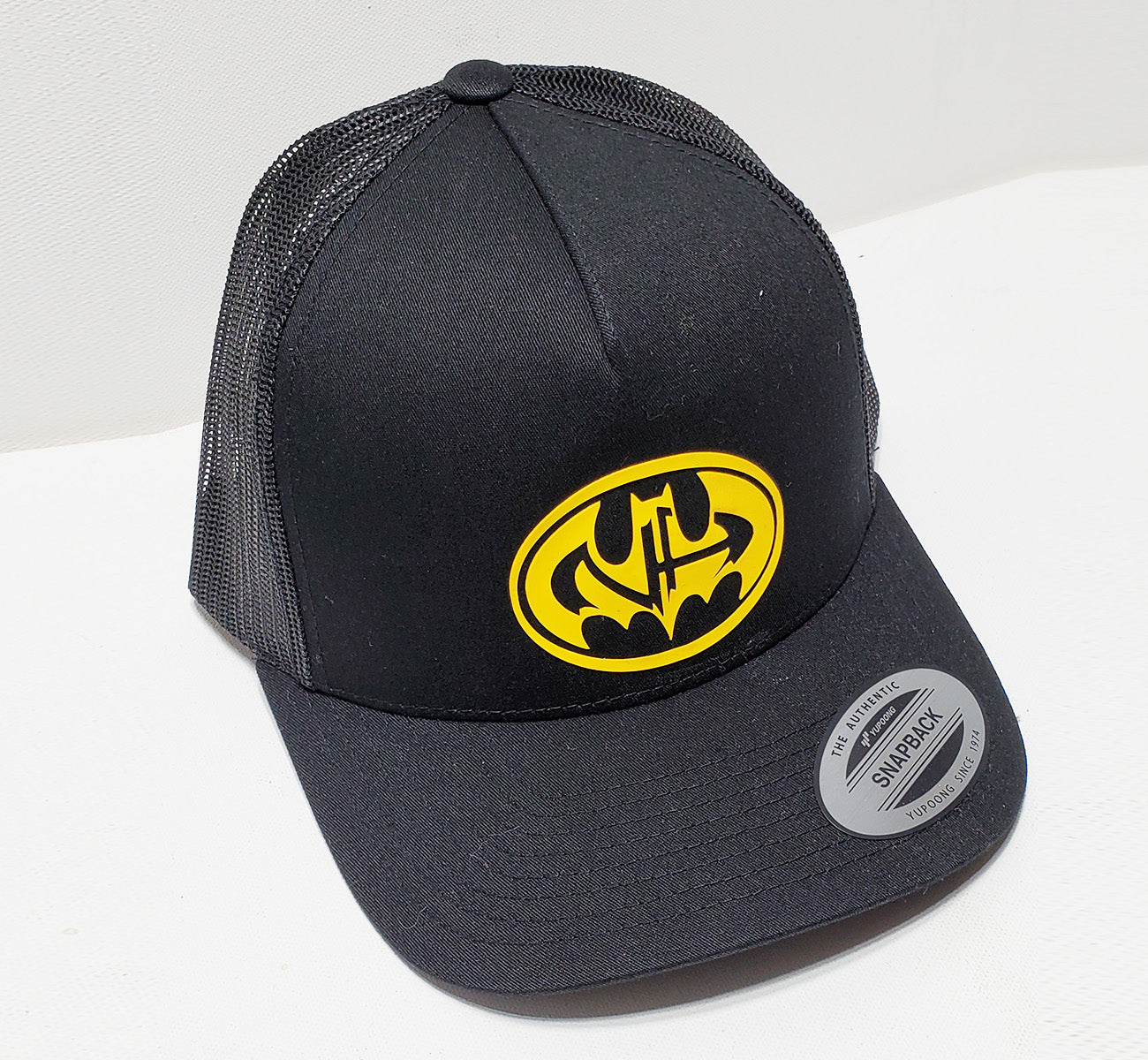 NAWEARS, Narcotics Anonymous Clothing, Trucker Cap - Recover Man – nawears