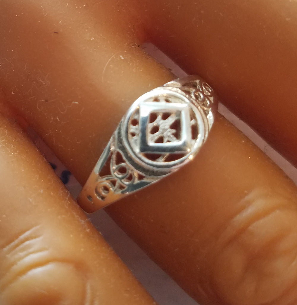 ring04, Sml Pierced Service Symbol Ring